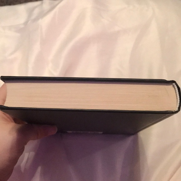 Book - Picture 5 of 6